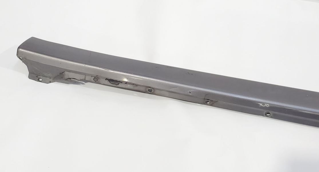 2002 Maserati Spyder Cambiocorsa OEM Left Rocker Panel Moulding Skirt