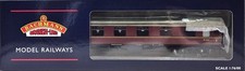 Bachmann 39-151C BR Mk1 FK 1st Class Corridor Coach W13127 in BR Maroon Livery