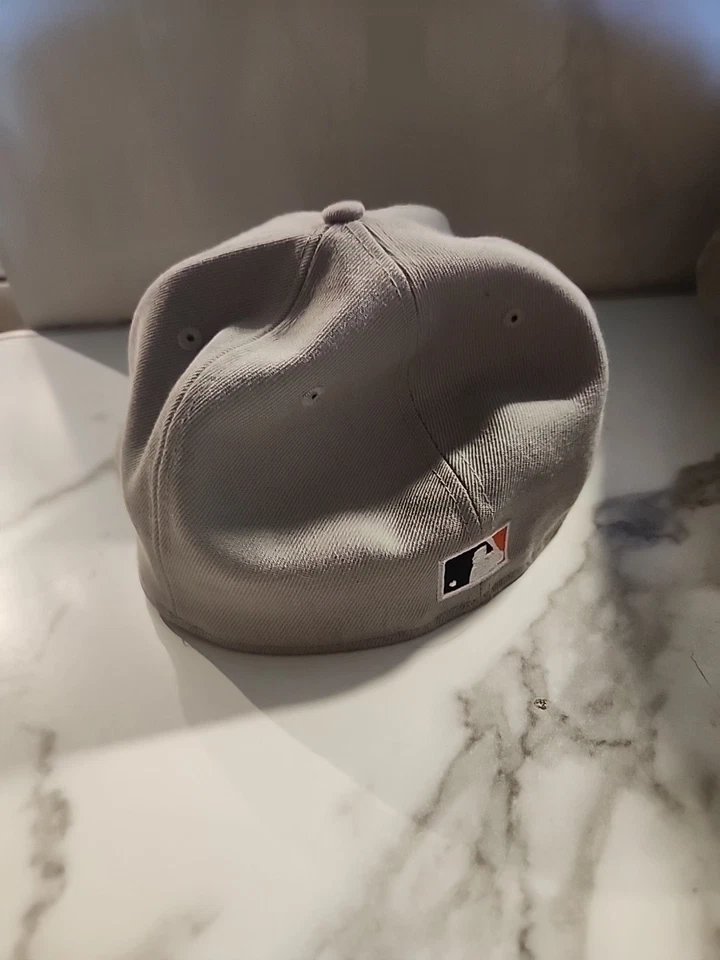 SOMBRERO AJUSTADO HOUSTON ASTROS 50 ANIVERSARIO EDICIÓN GRIS FRESCO NUEVA ERA - Talla 7 1/4 Foto 4 de 4