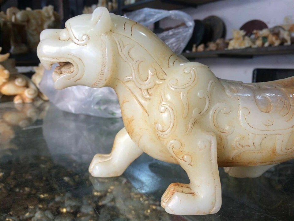 Escultura de estatua de tigre de jade tallado maestro jade blanco 100 % natural de China antigua de 10" Foto 2 de 4