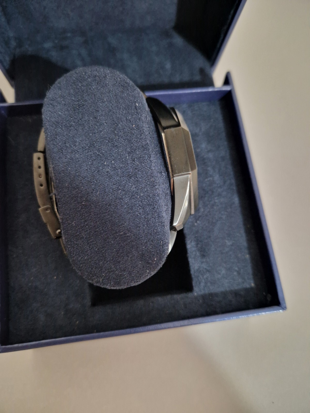 Chronotech Slate Watch Reference RW0084 Excellent… - image 8