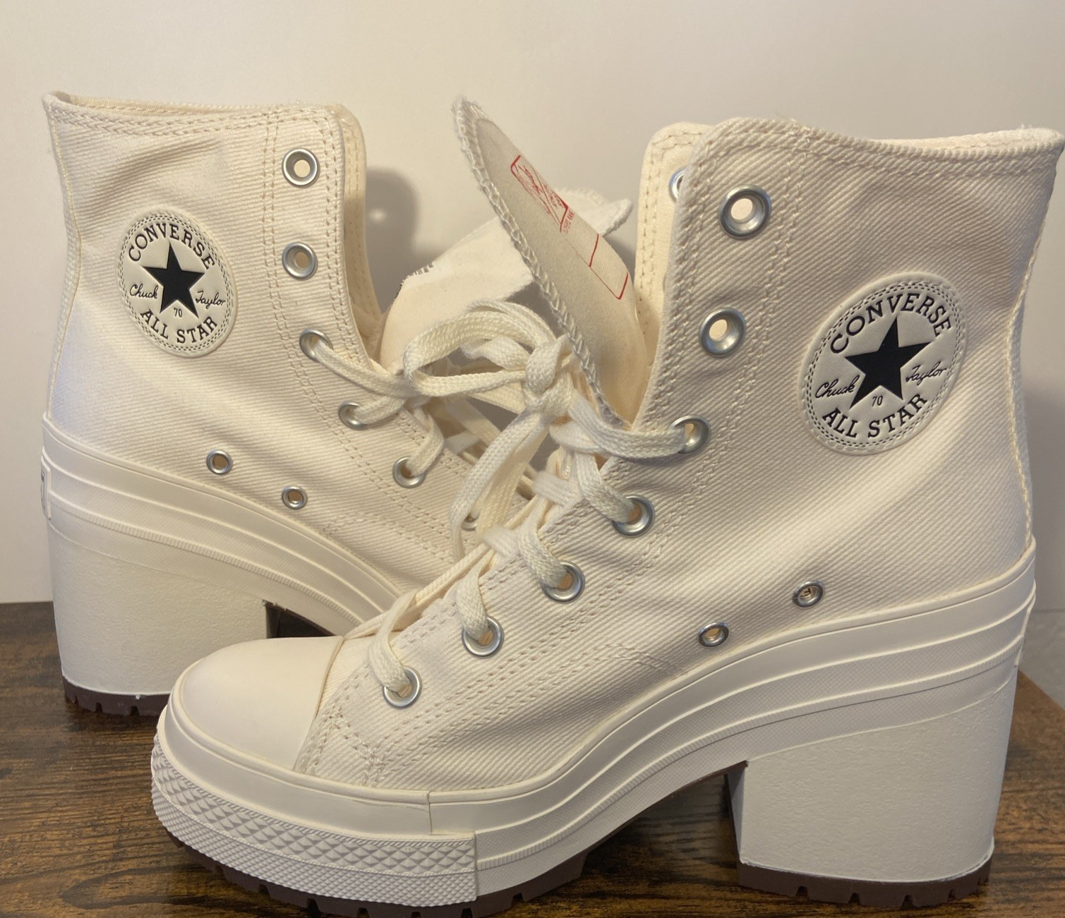 Converse Chuck 70 De Luxe High Heel Shoes Women’s Size 7.5 Beige Cream Platform