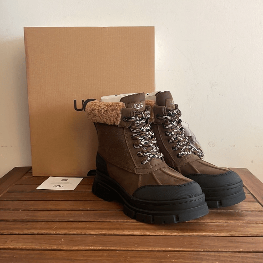 UGG Ashton Addie Boots in Dark Earth - Women's Size 6.5 UK 4.5 EU 37.5