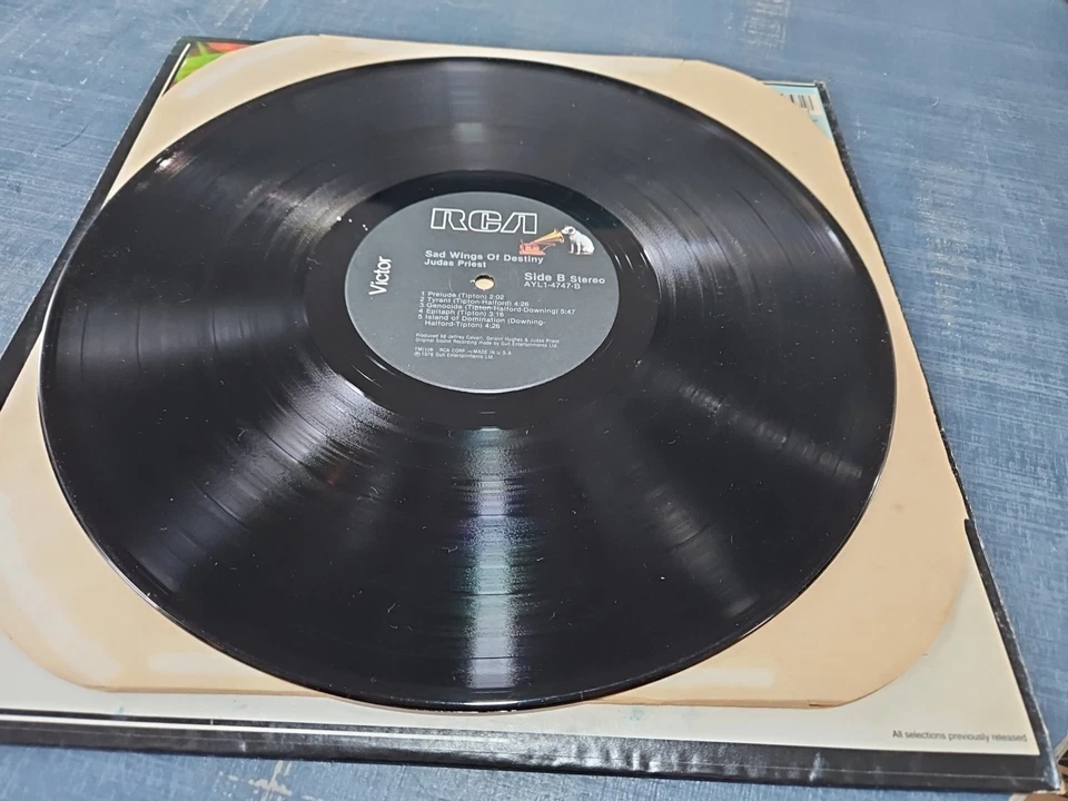 JUDAS PRIEST Sad Wings of Destiny LP Vinyl RCA AYL1-4747 1983 EX - Image 4 of 4