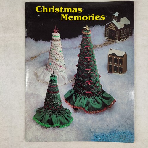 Christmas Memories By Bonnie Lynn Sudduth 1989 Holiday Ornamental Crafts & Ideas
