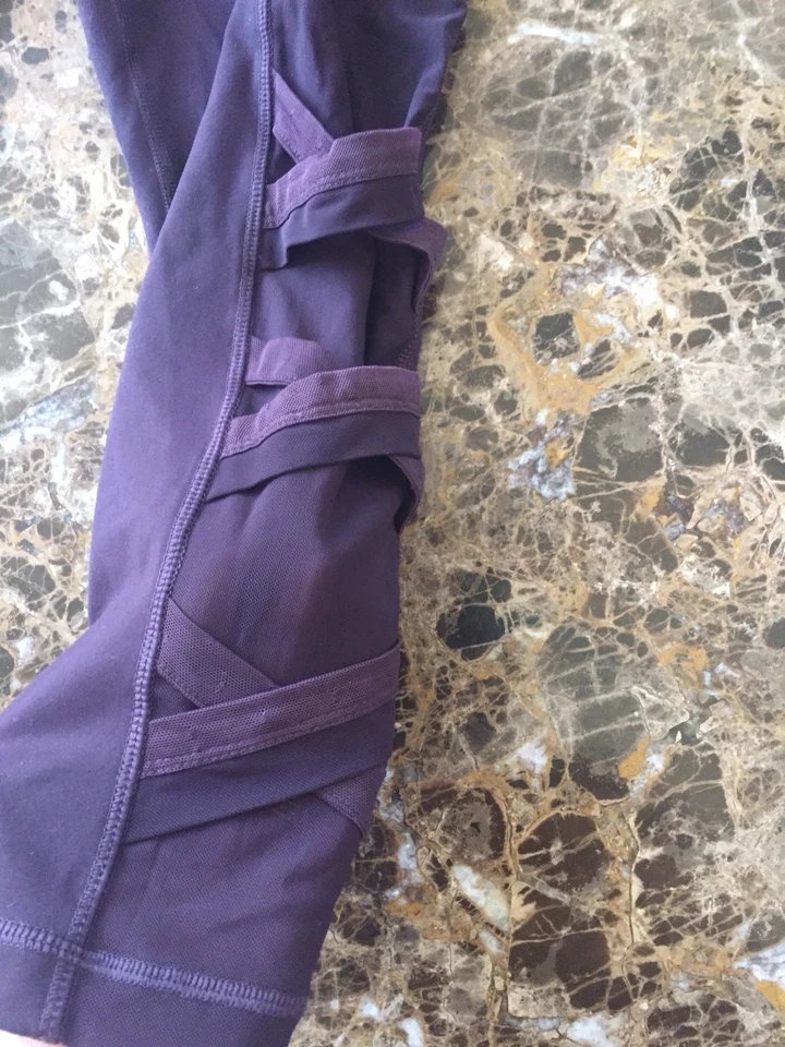 Женские леггинсы Active Life для йоги капри размер средний темно-фиолетовая сетка - Изображение 2 из 4