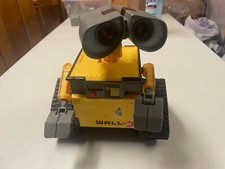 DISNEY PIXAR WALL E RADIO CONTROLLED ROBOT NO REMOTE POWERS ON RARE