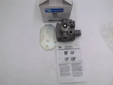 Bendix R-14 4 psi Air Brake Relay Valve Part 065430