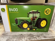 John Deere Ertl Model 8400 Tractor 30th Anniversary 1/16 And 1/64 Set Lp84507