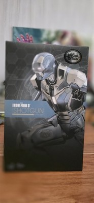 Hot Toys MMS309 Iron Man 3 Shotgun Mark XL 40 Tony Stark 1/6 Figur FINGER DEFEKT