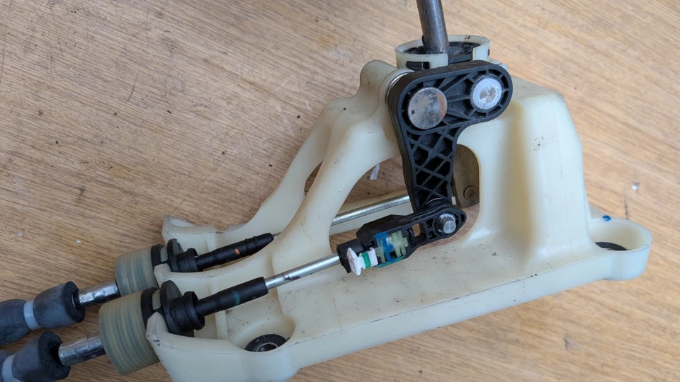 SUZUKI SWIFT GEAR SELECTOR & LINKAGE MANUAL 5 SPEED 1.3 PETROL 2005-10 ** - Image 4 of 4