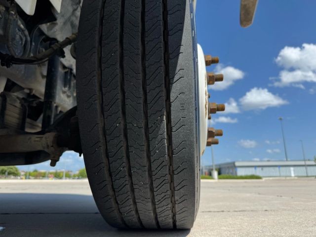 2018 Hino 258ALP thumbnail 26