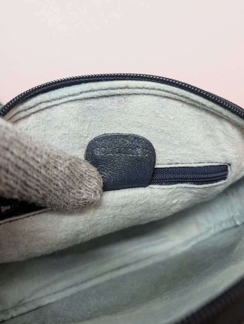 Excellent condition superb gucci GG pattern shoul… - image 11