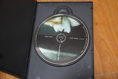 The Man Who Fell to Earth Criterion Collection DVD - Foto 12 di 14
