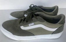 VANS Old Skool Green / White Suede Men Sneakers Size 8.5 Style # 721454