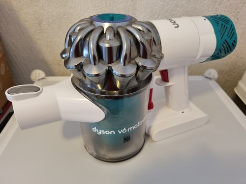 Dyson V6 mattress Akku Staubsauger mit viel Zubehör