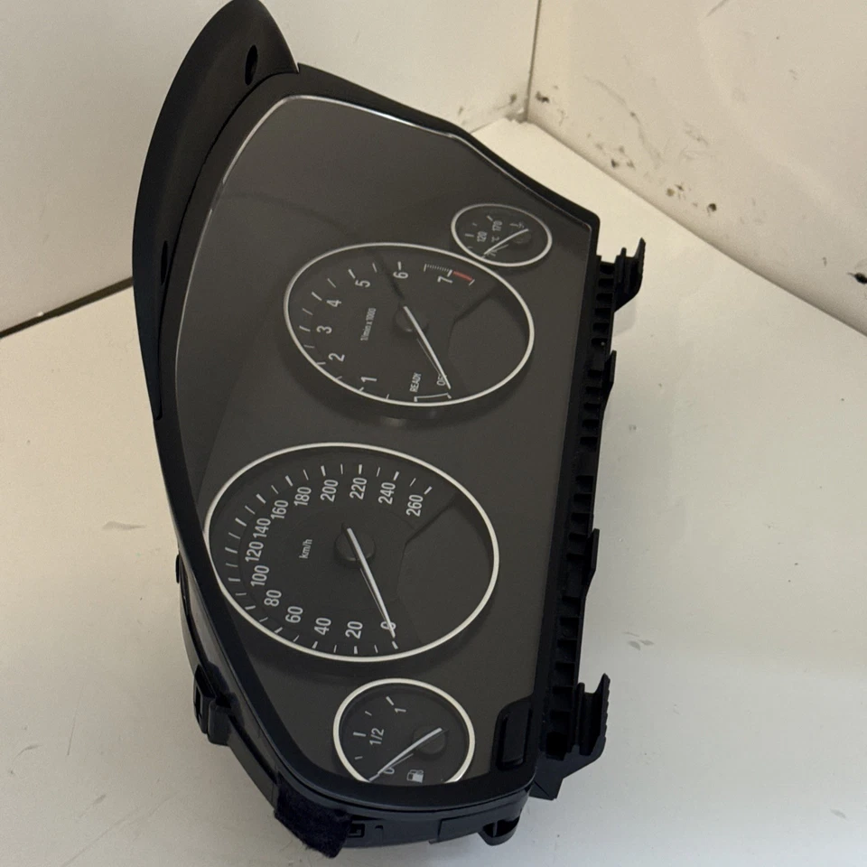 2017 BMW 335XI SPEEDOMETER CLUSTER GAUGE 9232895 OEM - Изображение 4 из 4