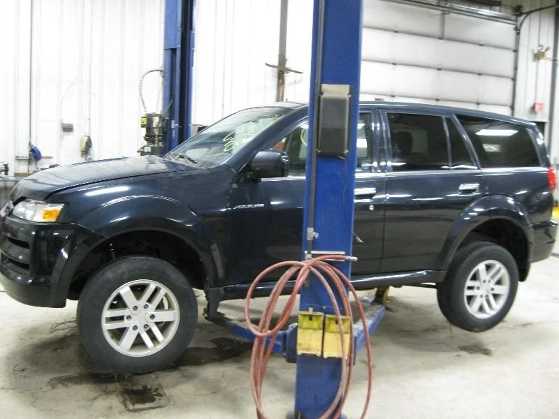 Luz trasera izquierda para conductor compatible con 02-04 ISUZU AXIOM 70519 Foto 2 de 4