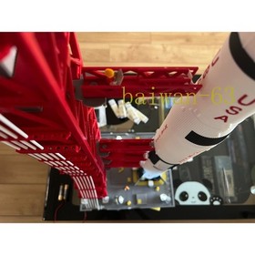 96cm Tall 1/144 Scale Saturn V Launch Umbilical Tower - Light-Up Edition NO Doll