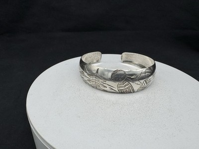 Vintage Japanese Sterling Silver Hand Carved Cuff Bracelet, 9 grams