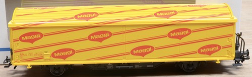 Märklin 4835 Vagone con Porta Scorrevole Maggi Delle SBB / come Nuovo + Mai - Foto 2 di 4