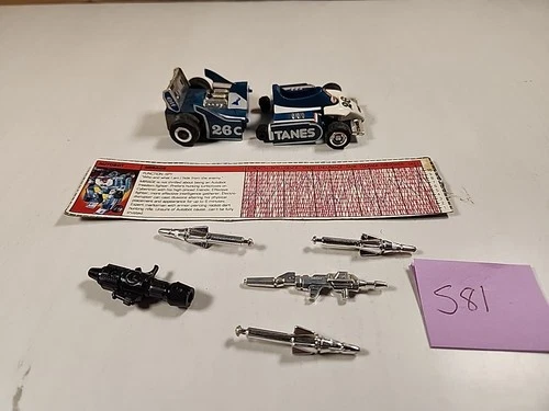 1984  Hasbro G1 Transformers Mirage Autobot Action Figure Broken