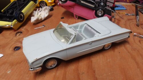 Vintage- Original AMT 1960 Ford Sunliner Convertible Plastic Dealership Promo