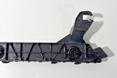 2020-2023 Tesla Right 1932585-00-D Bumper Retainer Bracket 1932678