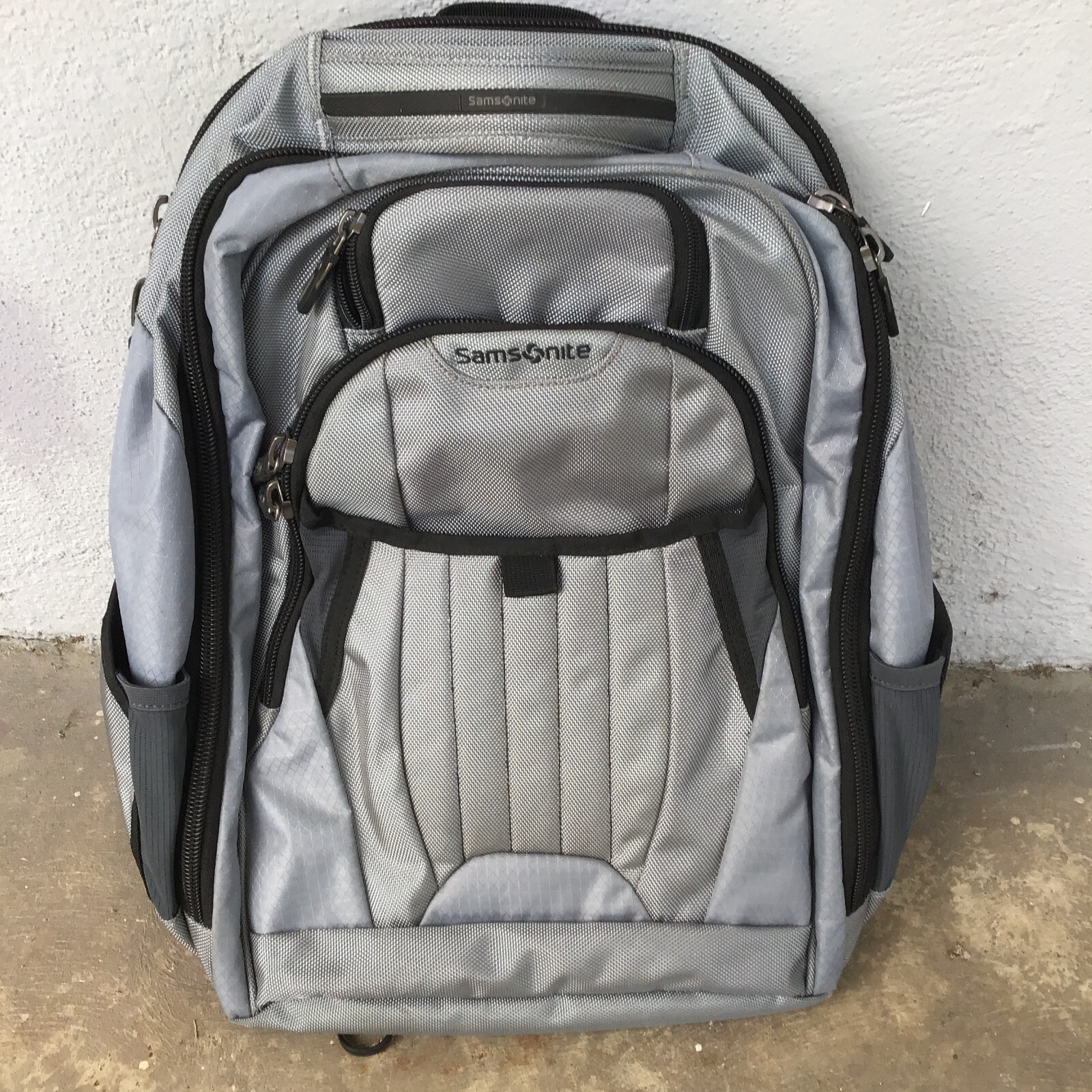 Samsonite Tectonic 2 Gray Black Fabric Large Backpack Gem