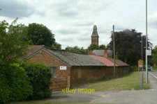 Foto 6x4 Tophouse Granja Redhill Gama de dependencias con la torre de B c2010
