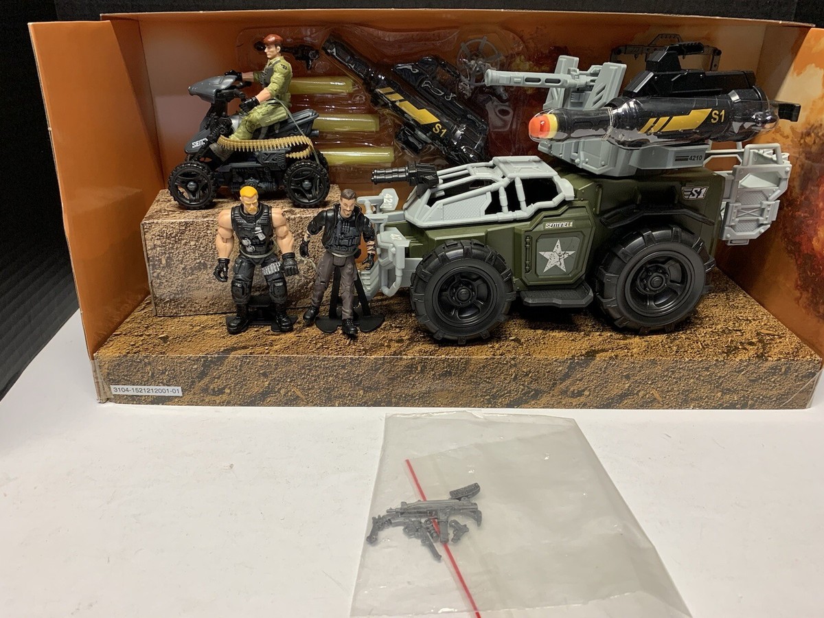 TRUE HEROES SENTINEL 1 TROOP TRANSPORTER & ARMORED ASSAULT VEHICLE