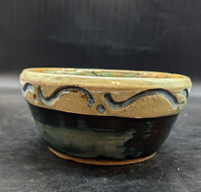 Handmade Studio Art Pottery Green Carved Bowl Signed Kathleen 6.5''