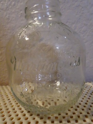 MARTENELLI s Gold Medal Apple Juice Glass Bottle Embossed 10 oz Very Nice