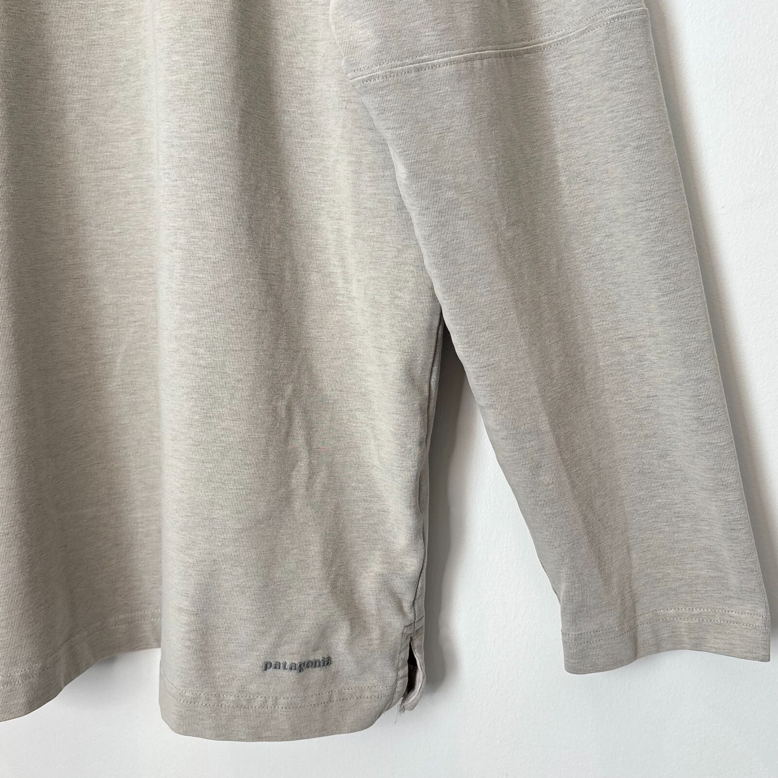 Patagonia Men's Basic Essential Layering VNeck Lo… - image 13