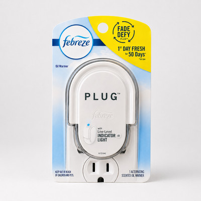 Febreze Plug Air Freshener Oil Warmer Fade Defy 50 Days Fresh Scent Plug