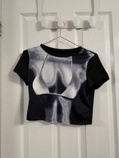 Black Graphic Print Crop Top | Short Sleeve Y2KStyle