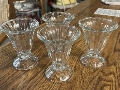 Vintage LIBBEY Old Fashion Sundae Soda Fountain Ice Cream Glasses Clear SET OF 4