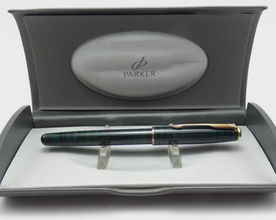 Parker Sonnet Green Laque Füllfederhalter, GT, feine GP Stahlfeder, Frankreich, 2001, Box