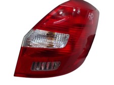 Rückleuchte Rücklicht aussen rechts Heckleuchte passt für SKODA FABIA (542) 1.4