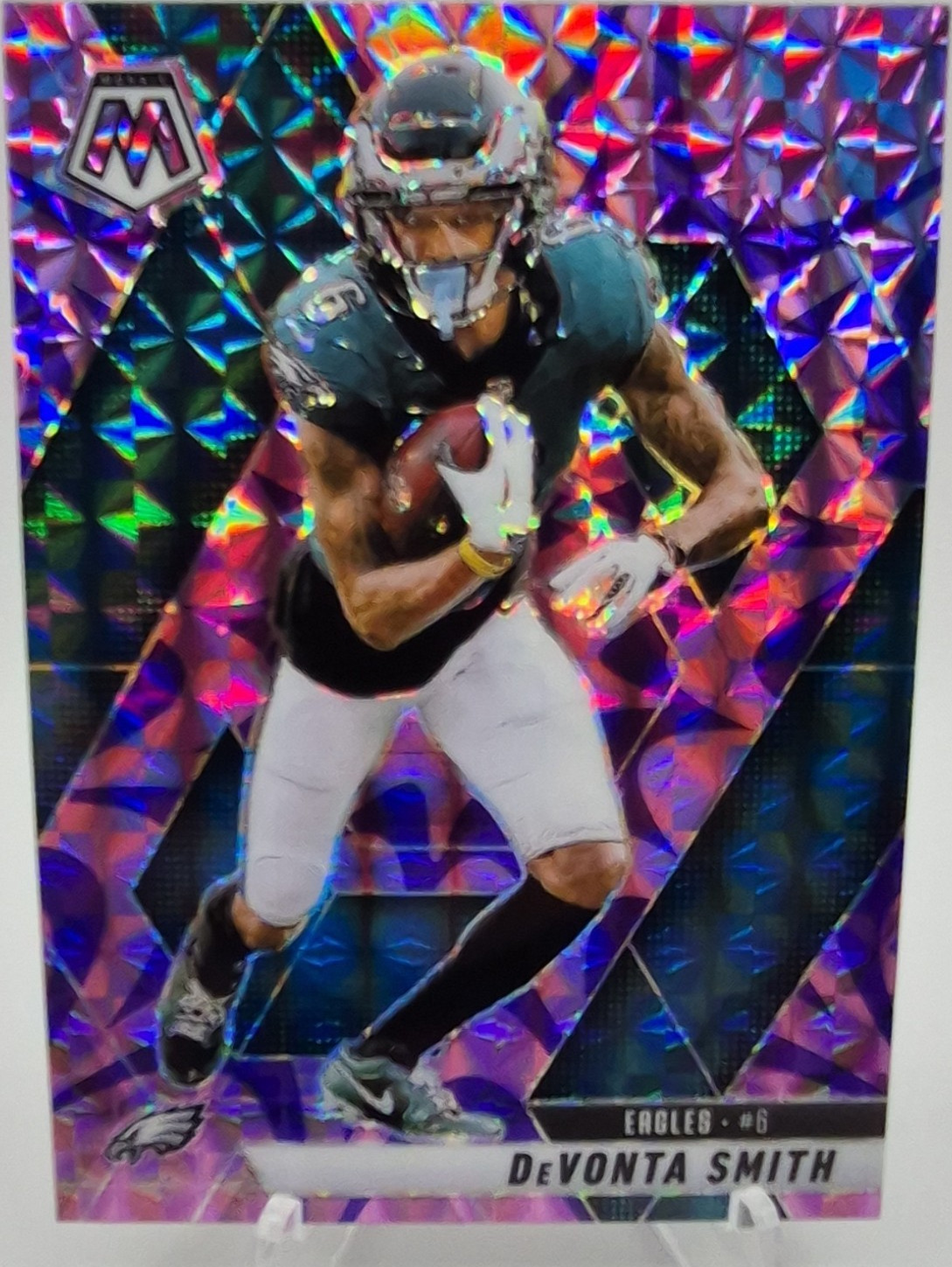 DeVonta Smith 2025 Panini Mosaic Pink Camo Prizm #119 Philadelphia Eagles 