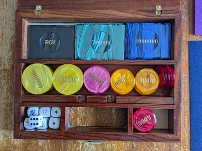 Pokerchips Jetons Perlmuttoptik Spielchips in Edelholz Box - Bild 1 von 4