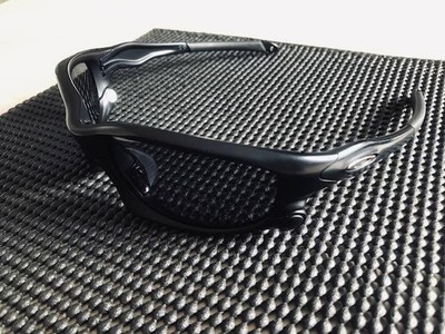 SPLIT JACKET S.I model comes with three types of interchangeable lenses e678