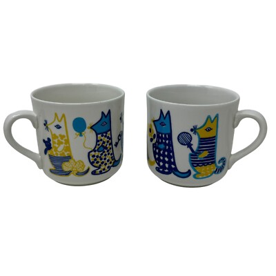 Vintage Arabia Finland Kangaroo Kengu SET OF TWO Coffee Tea Cups Mugs READ