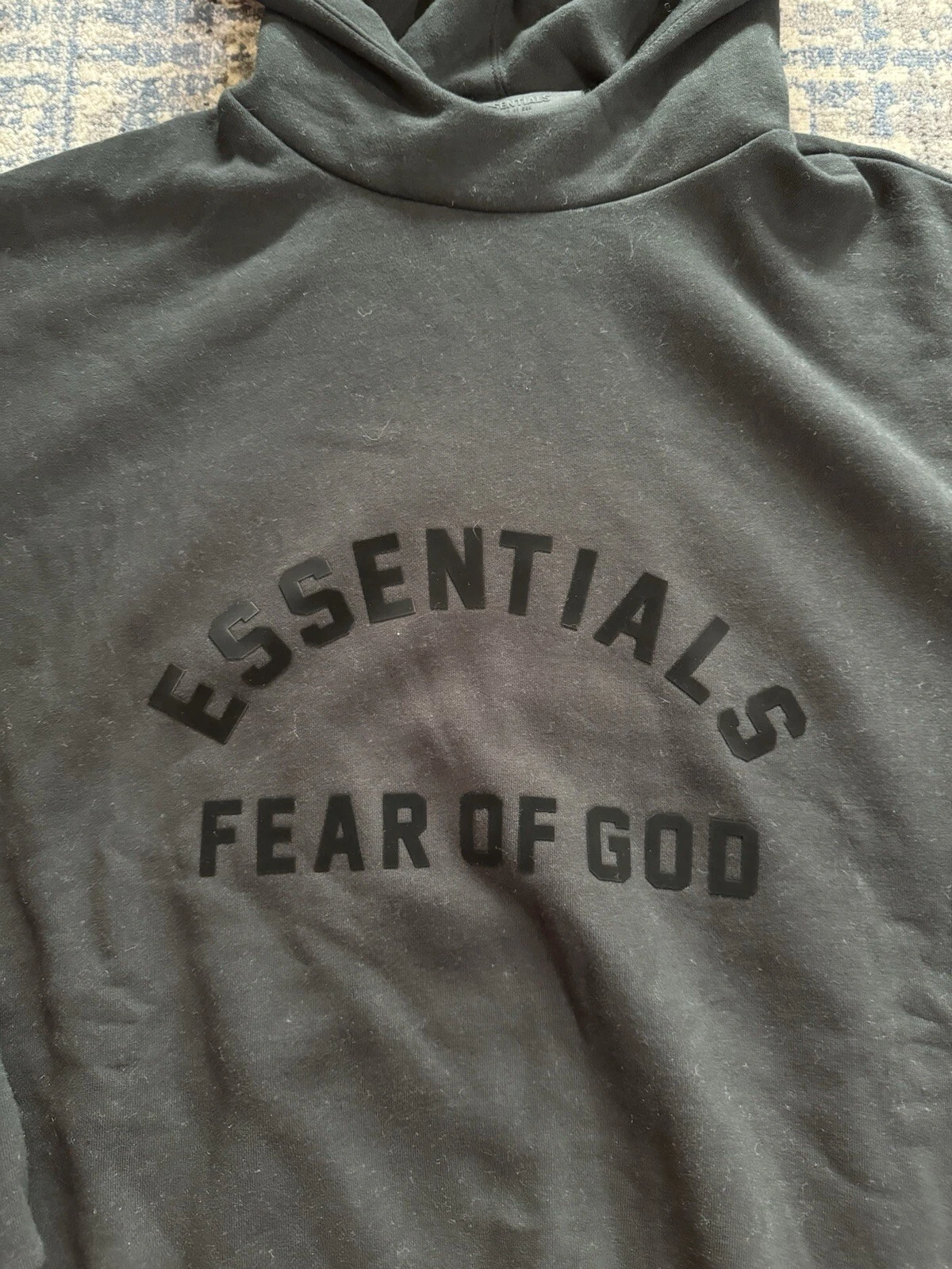 Felpa con cappuccio Fear of God Essentials Jet Black taglia Medium (M) FOG nuova con etichetta
