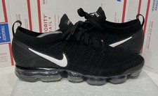 black vapormax flyknit size 4