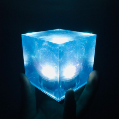 Marvel Avengers Loki 1:1 Scale Tesseract Cube + Base LED Light 