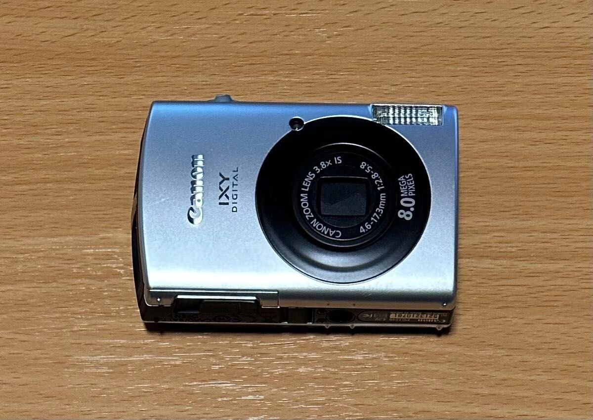 Canon IXY DIGITAL 910 IS 8.0MP Compact Digital Camera silver Canon IXY DIGITAL 910 IS 8.0MP Compact Digital Camera silver