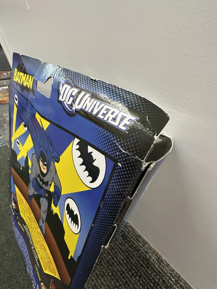 Batman y Batman 2011 DC Universe Legacy Edition Golden Age exclusivo de Kmart nuevo en caja Foto 4 de 4