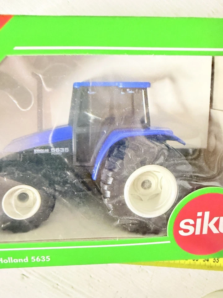 Siku Farmer 2652 Tracteur New Holland Métal 1:32 Neuf!!! - Photo 4/4