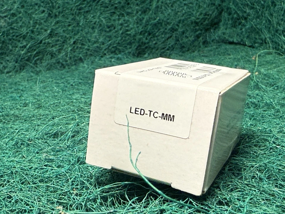 50 WAC LIGHTING LED-TC-MM 5 Pin Connector - Image 4 of 4